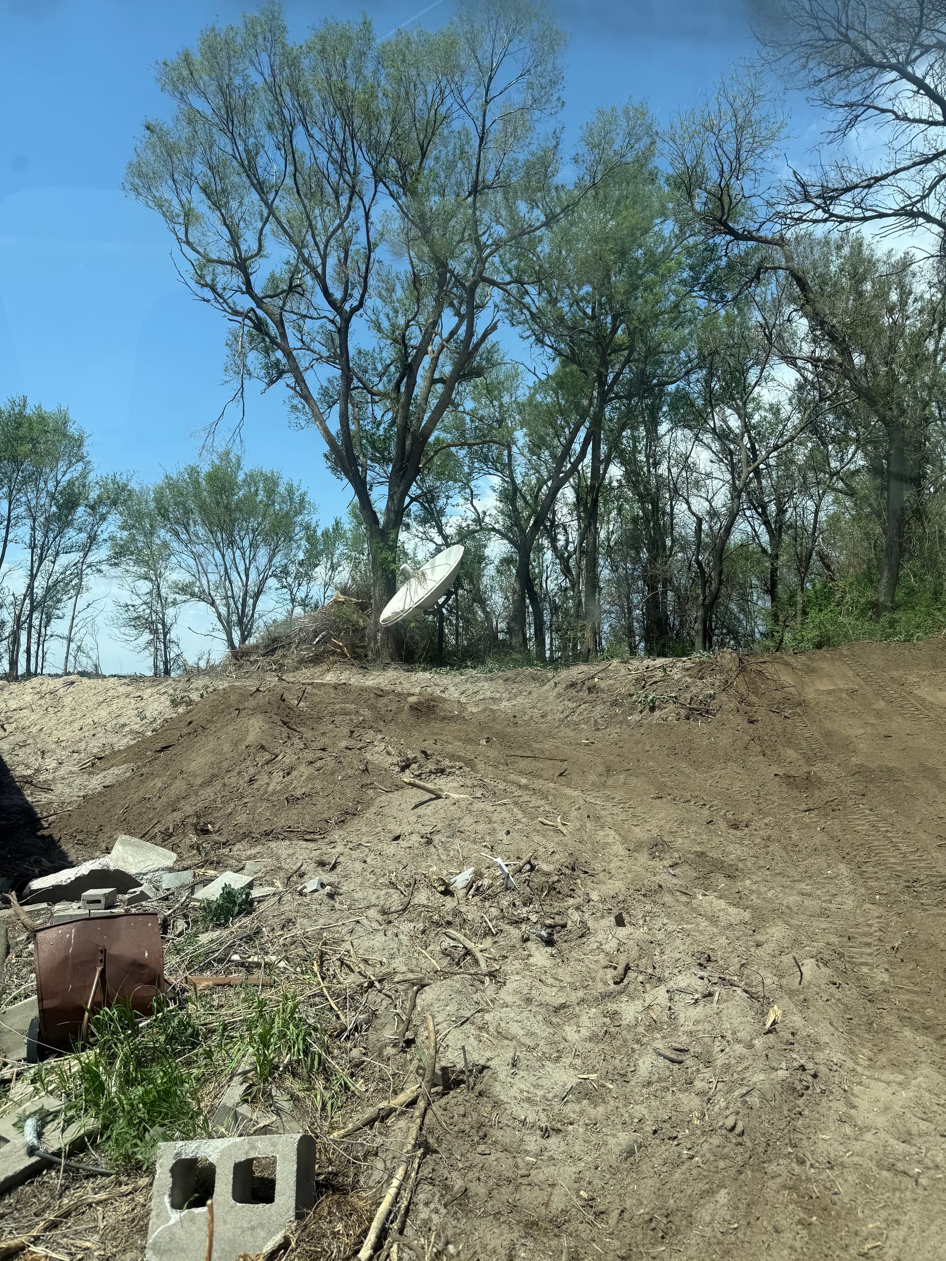 Gallery photos for Overgrown and Unusable Land Cleared and Graded Clean: Image #4